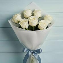 Букет 7 Белых роз Эдлесс Лав в Агидели
