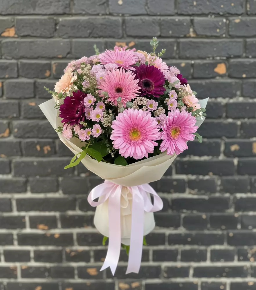 Букет цветов из: Герберы и Хризантемы в Агидели
