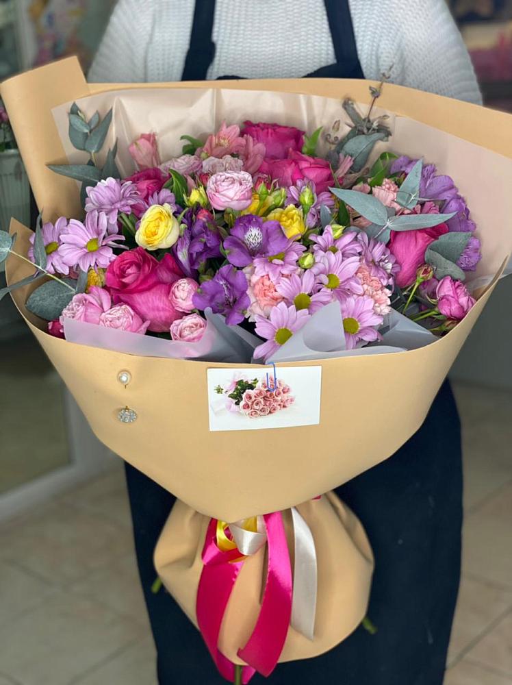 Букет цветов из: Хризантемы, Гвоздики и Альстромерии в Агидели