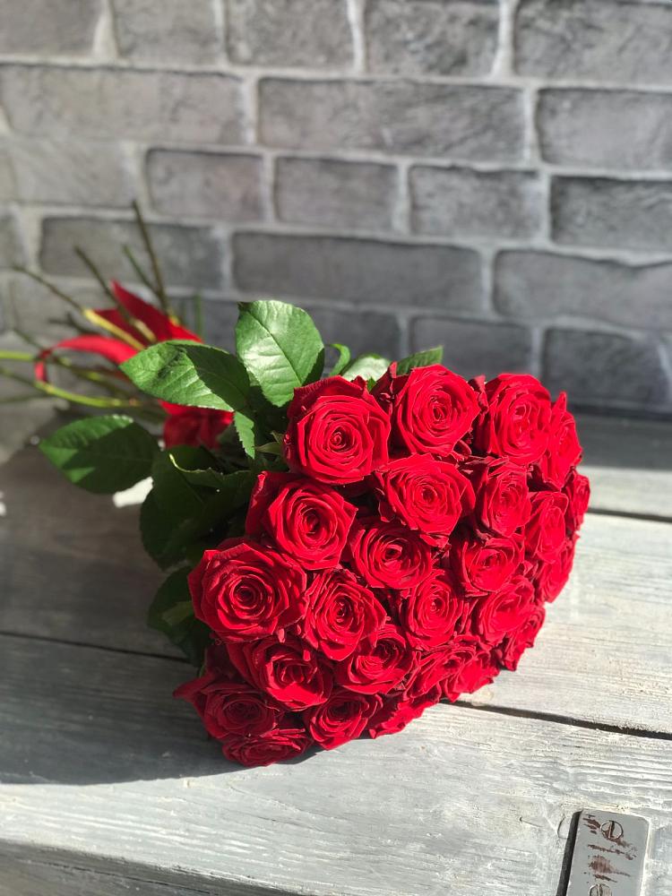 Букет Красные розы Фридом в Агидели