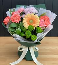 Букет цветов из:  Гвоздики, Розы, Герберы и Хризантемы в Агидели