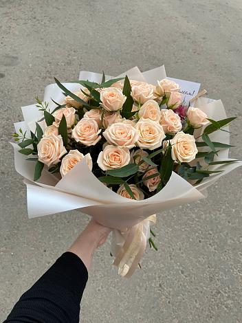 Букет Кремовые розы Латте в Агидели