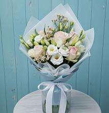 Букет цветов из:  Розы и Лизиантусы в Агидели