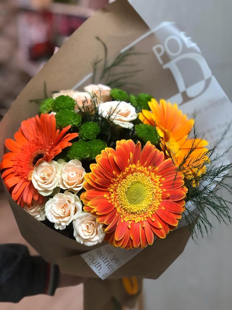 Букет цветов из: Герберы, Хризантемы и Розы в Агидели