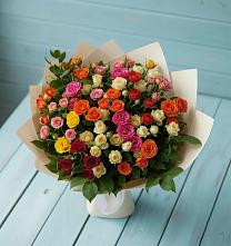 Букет Микс из разноцветных кустовых роз в Агидели